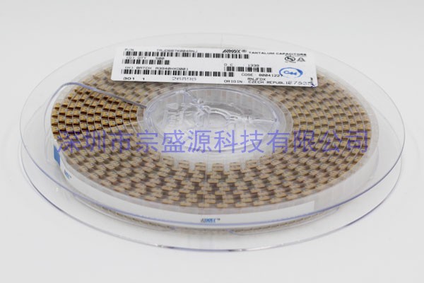 AVX鉭電容 687G 7343-31 4V 680UF D型